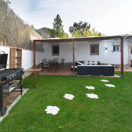 Detached Villa For 6 People In Lloret De Mar With Comunal Outdoor Swimming Pool Puigventos Ngoại thất bức ảnh