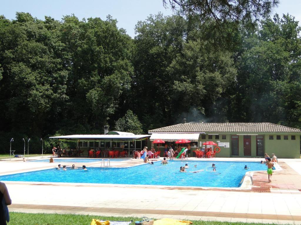 Detached Villa For 6 People In Lloret De Mar With Comunal Outdoor Swimming Pool Puigventos Ngoại thất bức ảnh