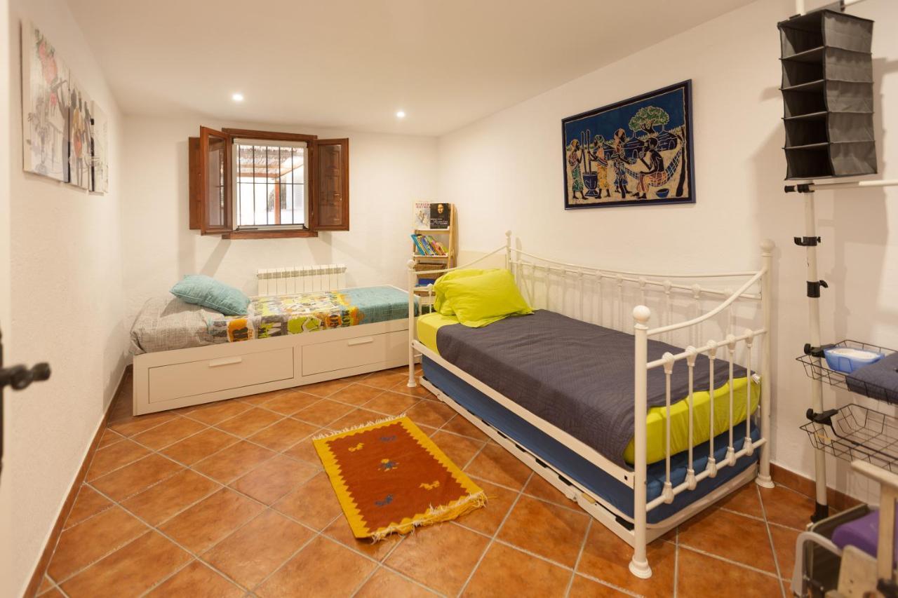 Detached Villa For 6 People In Lloret De Mar With Comunal Outdoor Swimming Pool Puigventos Ngoại thất bức ảnh