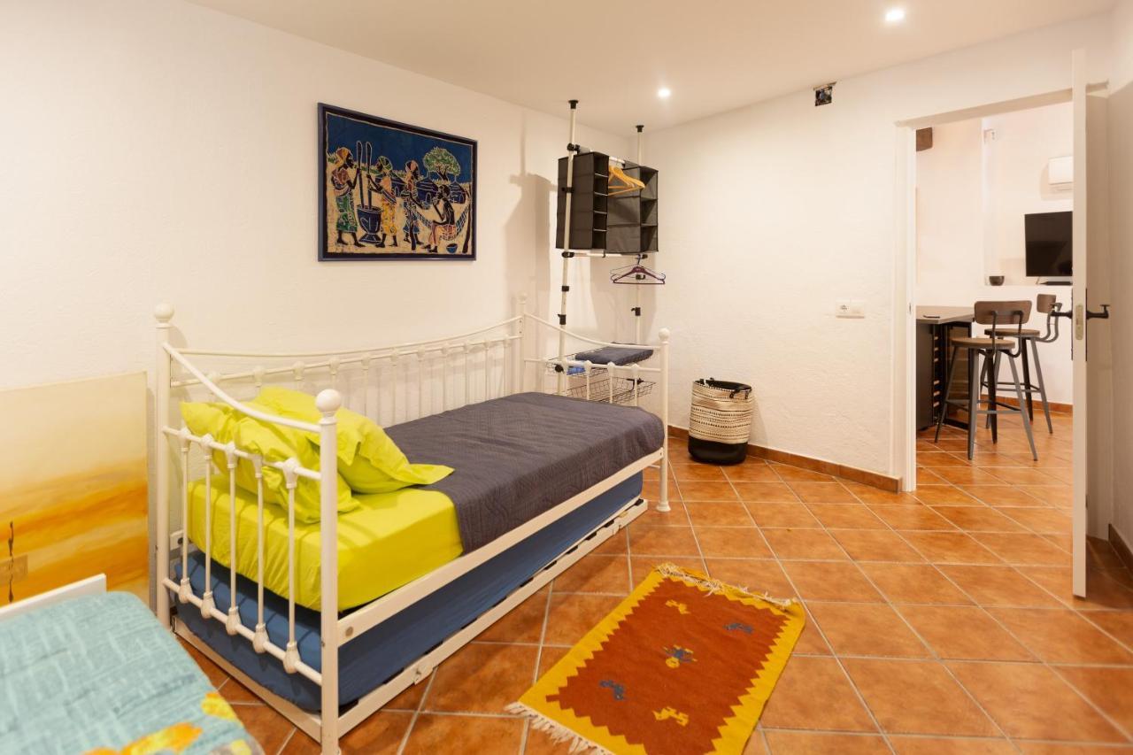 Detached Villa For 6 People In Lloret De Mar With Comunal Outdoor Swimming Pool Puigventos Ngoại thất bức ảnh