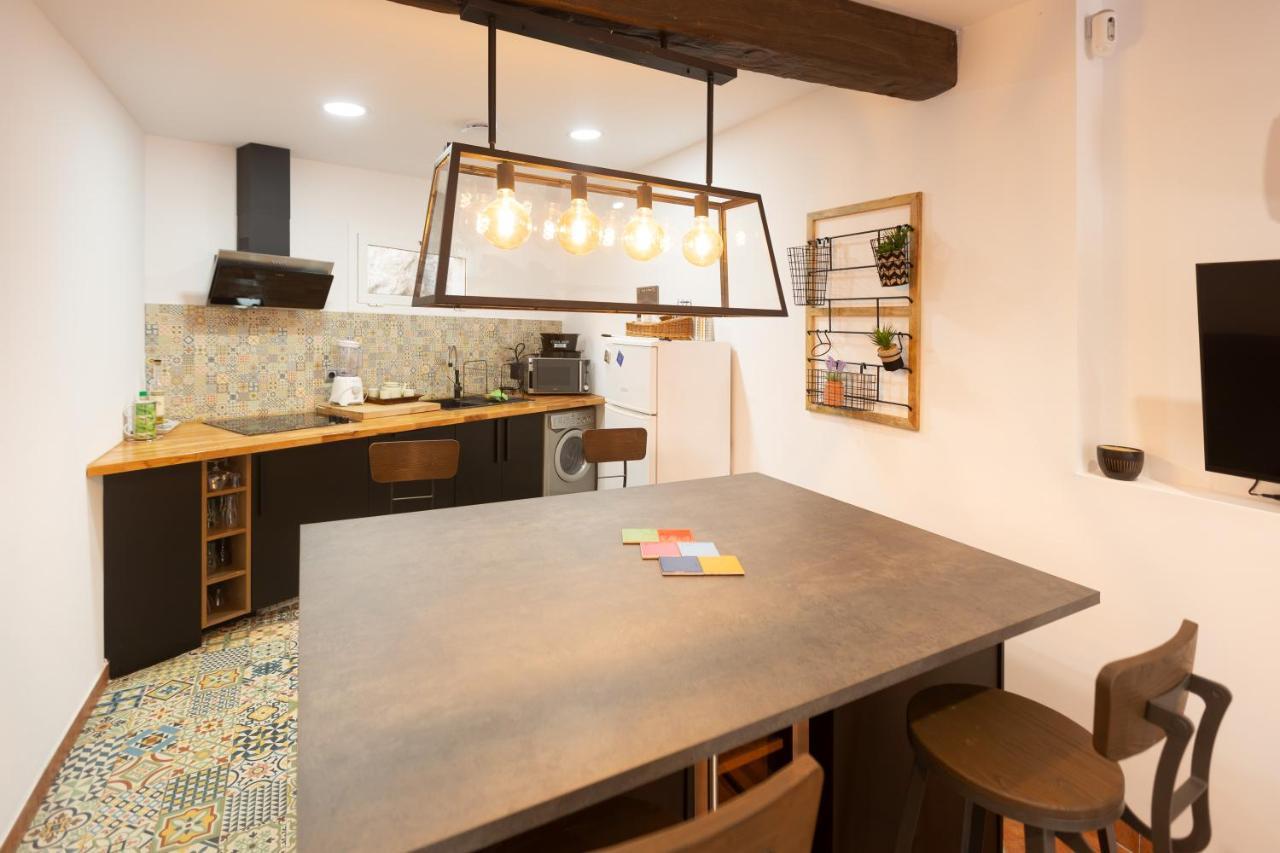 Detached Villa For 6 People In Lloret De Mar With Comunal Outdoor Swimming Pool Puigventos Ngoại thất bức ảnh