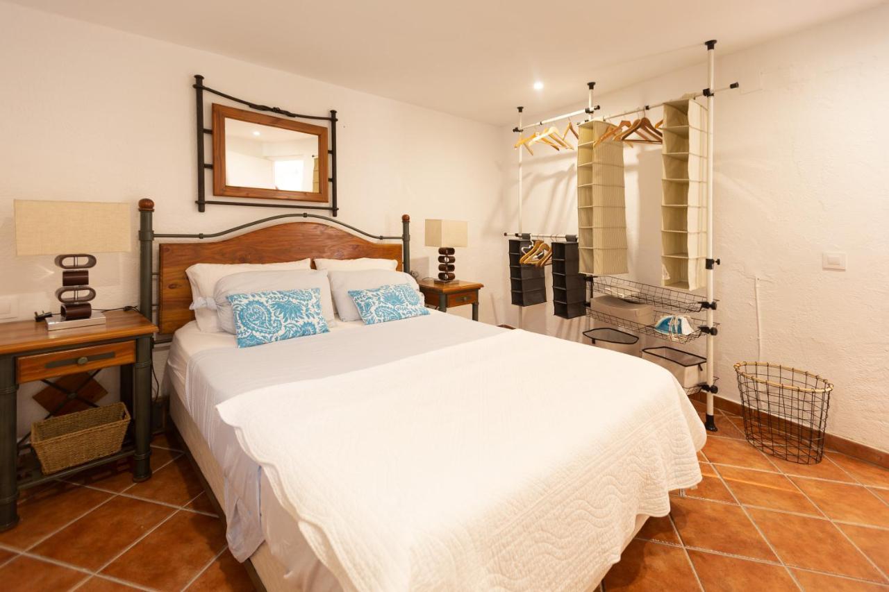 Detached Villa For 6 People In Lloret De Mar With Comunal Outdoor Swimming Pool Puigventos Ngoại thất bức ảnh