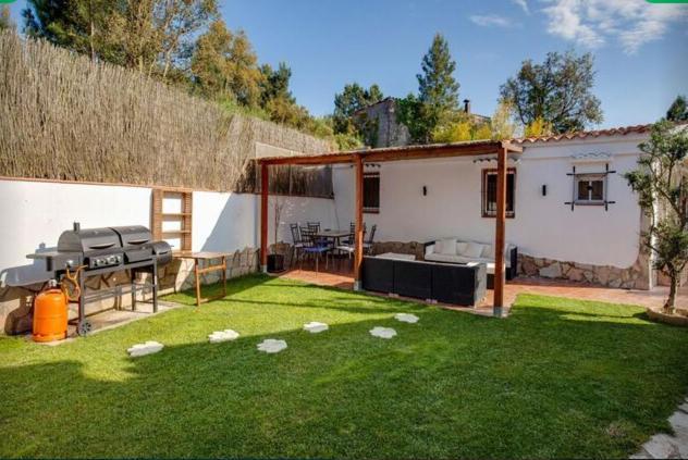 Detached Villa For 6 People In Lloret De Mar With Comunal Outdoor Swimming Pool Puigventos Ngoại thất bức ảnh